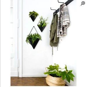 WHITE wall planters